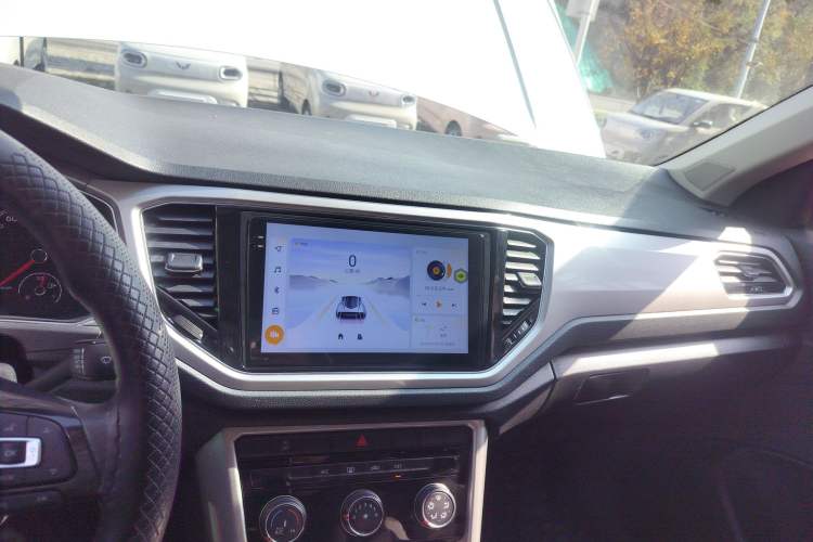 Used Volkswagen T-ROC 2019 230TSI DSG Two-Wheel-Drive Advanced Version China VI Standard