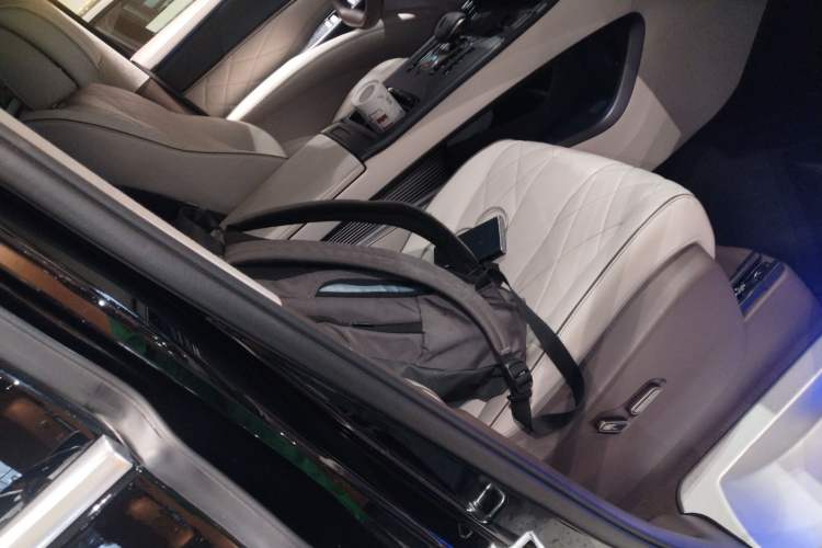 Used Denza D9 2022 DM-i 970 Four-Wheel Drive Flagship Model
