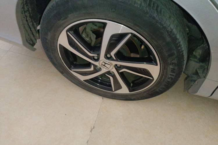 Used Honda Odyssey 2015 2.4L Supreme Edition
