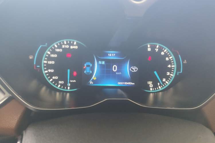 Used Soueast DX7 2015 1.5T Manual Elite Model
