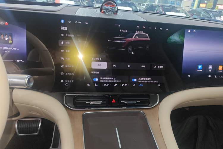 Used Hima AITO M9 2025 Extended-Range Ultra Version 52 kWh 6-Seater
