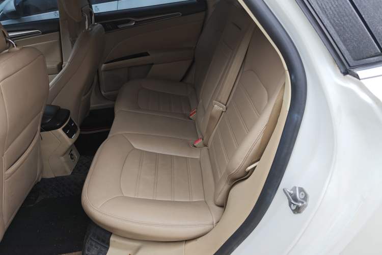 Used Ford Mondeo 2013 2.0L GTDi 200 Luxury Model