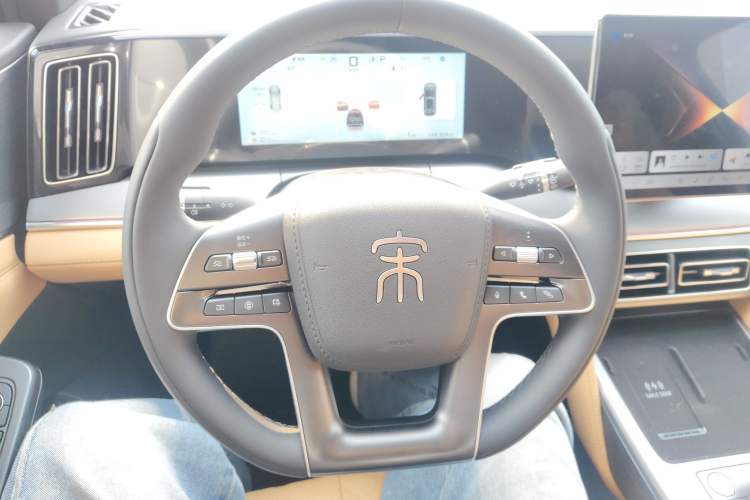 Used BYD Song L DM-i 2024 112 km Beyond Edition
