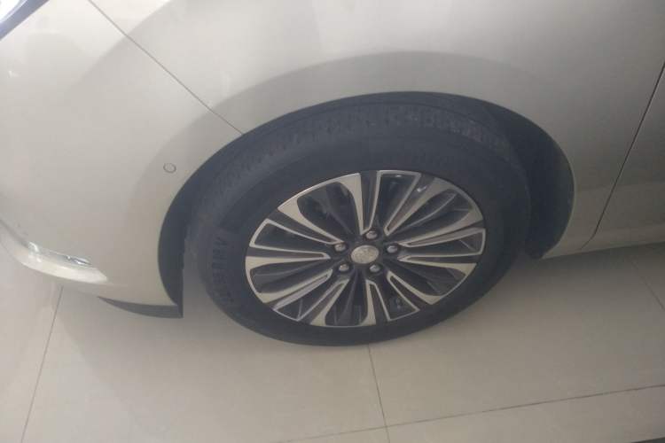 Used Buick GL8 2022 ES Land Cruiser 653T Luxury Model
