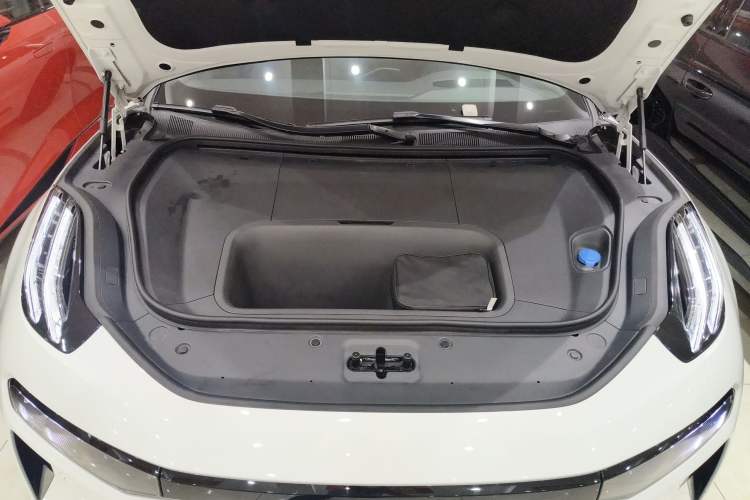 Used Zeekr 001 2024 WE Edition 100 kWh Rear-Drive
