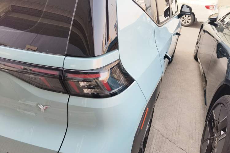 Used AION Y 2022 70 Intelligent Edition Lithium Iron Phosphate