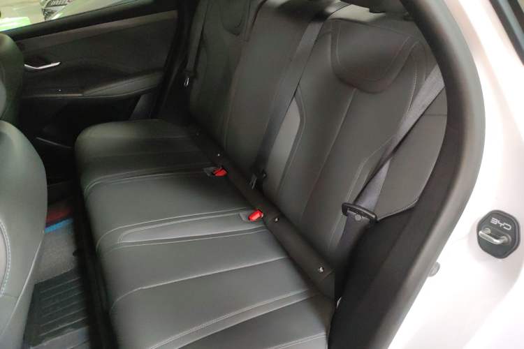 Used BYD Qin PLUS 2025 DM-i Smart Drive 55KM Leading Model
