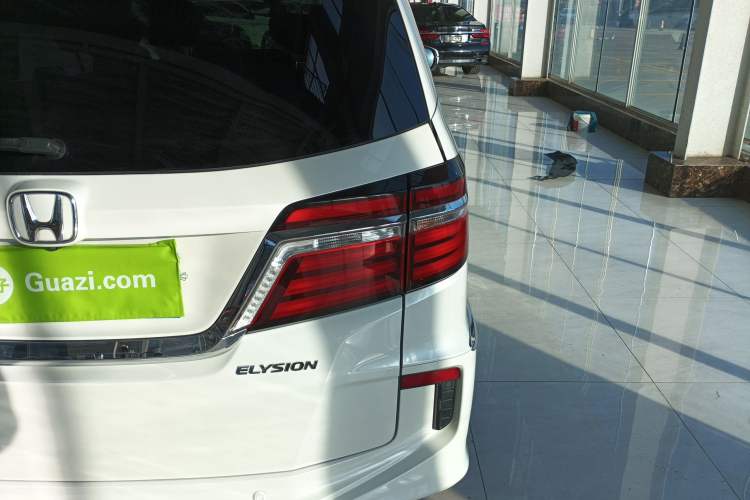 Used Honda Elysion 2016 2.4L Supreme Edition