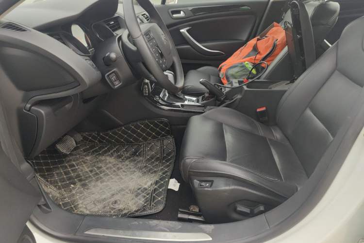 Used Citroen C5 2013 2.3L Automatic Zunyu Model
