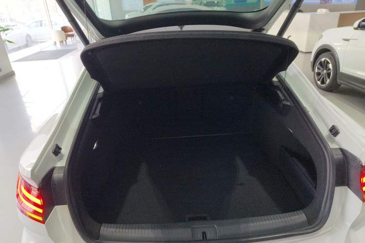 Used Volkswagen FAW-Volkswagen CC 2023 380TSI Striking Edition
