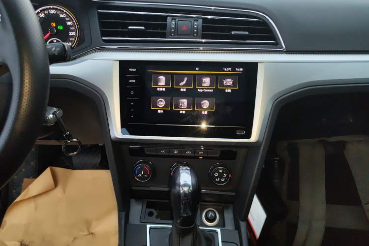 Used Volkswagen Lamando 2021 230TSI DSG Fashion Edition