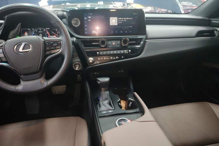 Used Lexus ES 2022 300h Excellence Edition