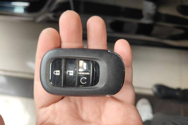 Used Honda CR-V 2023 240TURBO Two-Wheel Drive Deluxe Edition 7 Seats