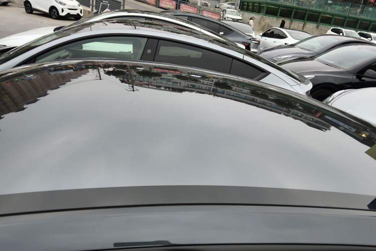 Used Tesla Model Y 2025 Long-Range All-Wheel-Drive Version