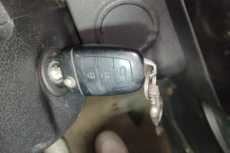 Used Bestune X80 2015 2.0L automatic comfort version
