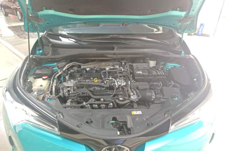 Used Toyota C-HR 2018 2.0L Leading Edition China VI
