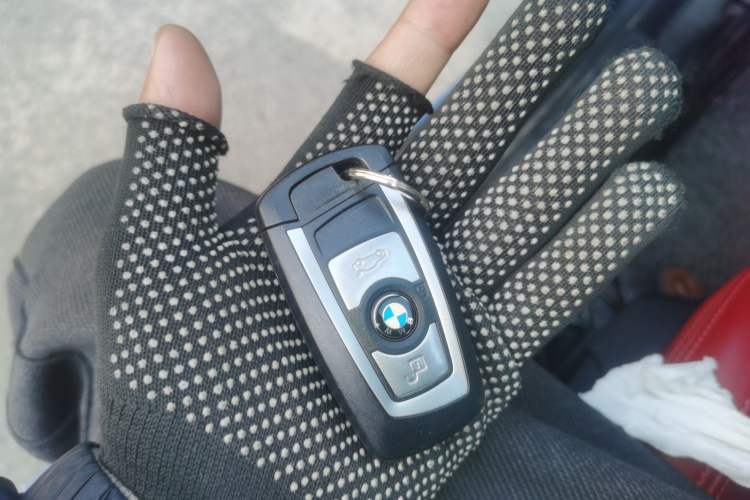 Used BMW M4 2014 M4 two-door coupe
