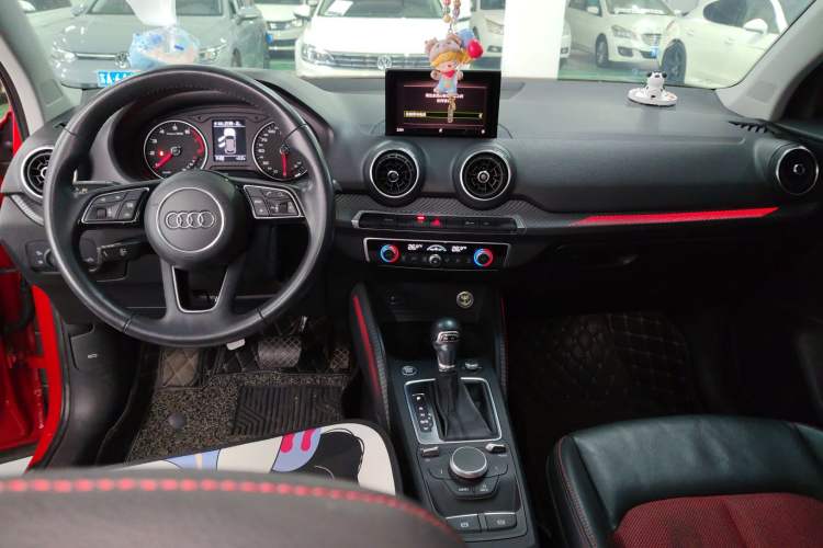Used Audi Q2L 2020 35 TFSI Fashion Dynamic Model
