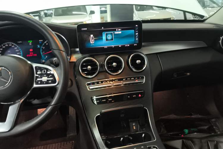 Used Mercedes-Benz C-Class 2019 Facelift C 260 L 4MATIC Sport Edition