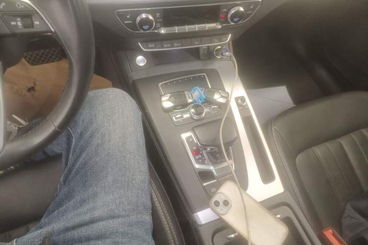 Used Audi Q5L 2020 Updated 40 TFSI Prestige Fashion Edition
