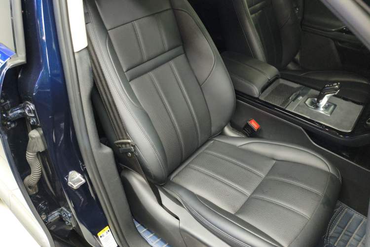 Used Land Rover Range Rover Evoque 2020 249 PS Youth Edition