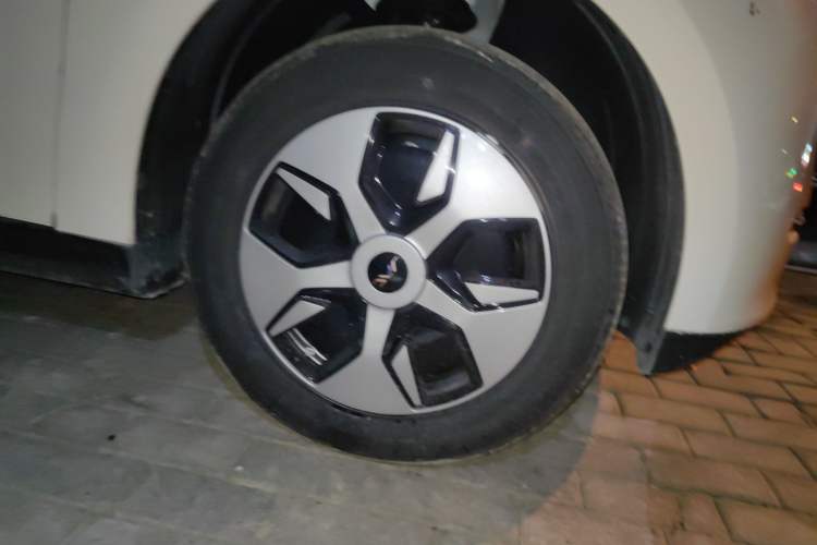 Used  3 2024 Beloved Edition 330km Air+