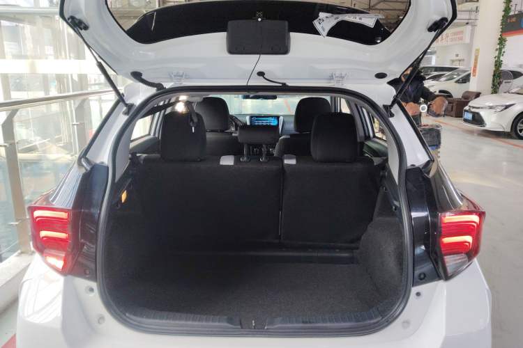 Used Toyota YARiS L 2020 X-Trail X 1.5L CVT Leading Edition
