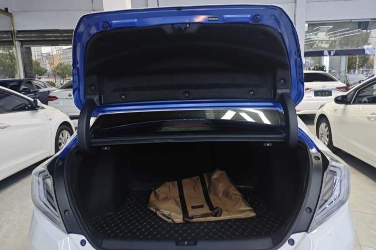 Used Honda Civic 2016 220TURBO CVT Luxury Edition
