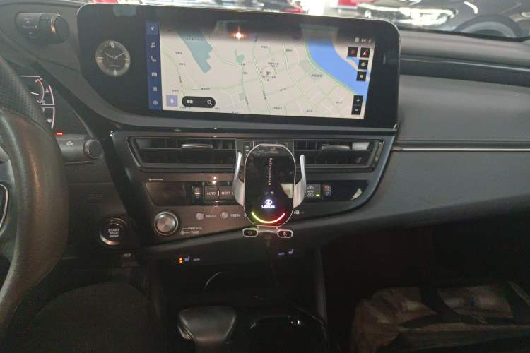 Used Lexus ES 2022 200 Excellence Edition
