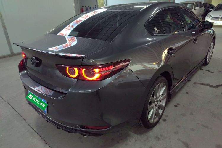 Used Mazda Mazda 3 Axela 2020 2.0L Automatic Luxury Version
