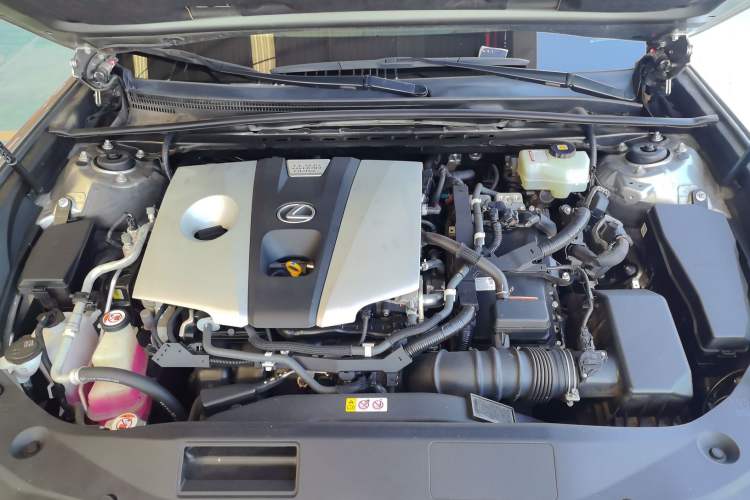 Used Lexus ES 2018 300h Premier Edition China V Standard
