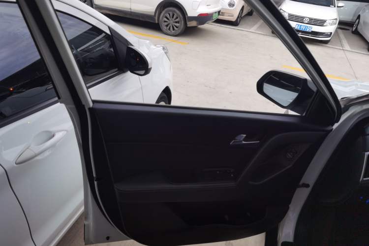 Used Hyundai ix25 2017 1.6L Automatic Smart Version
