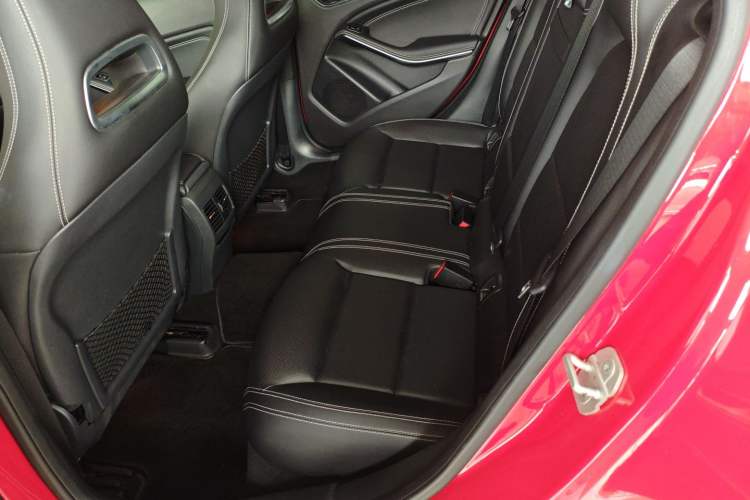 Used Mercedes-Benz GLA 2015 GLA 220 4MATIC Luxury Model