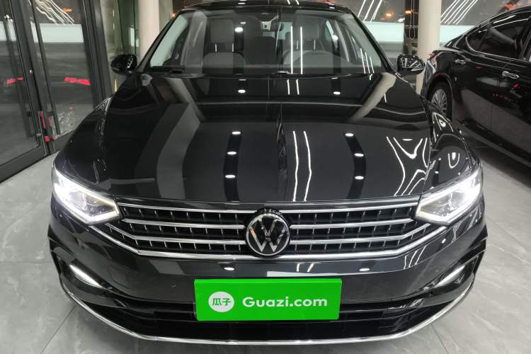 Used Volkswagen Magotan 2023 2 Million Units Commemorative Edition 330TSI DSG Luxury Version
