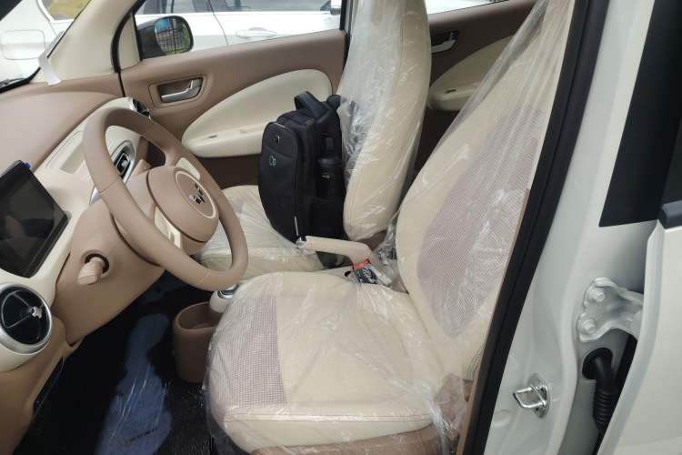 Used Wuling Hongguang MINIEV 2025 Four-Door Version Advanced Edition
