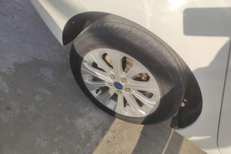 Used Ford Escort 2017 Happiness Edition 1.5L Automatic Fashion Version
