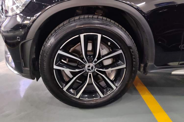 Used Mercedes-Benz GLC 2021 GLC 300 L 4MATIC Dynamic Model