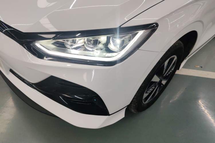 Used BYD e2 2024 Honor Edition Luxury Model
