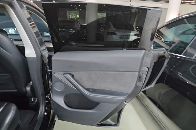 Used Tesla Model Y 2022 Rear-Wheel-Drive Version
