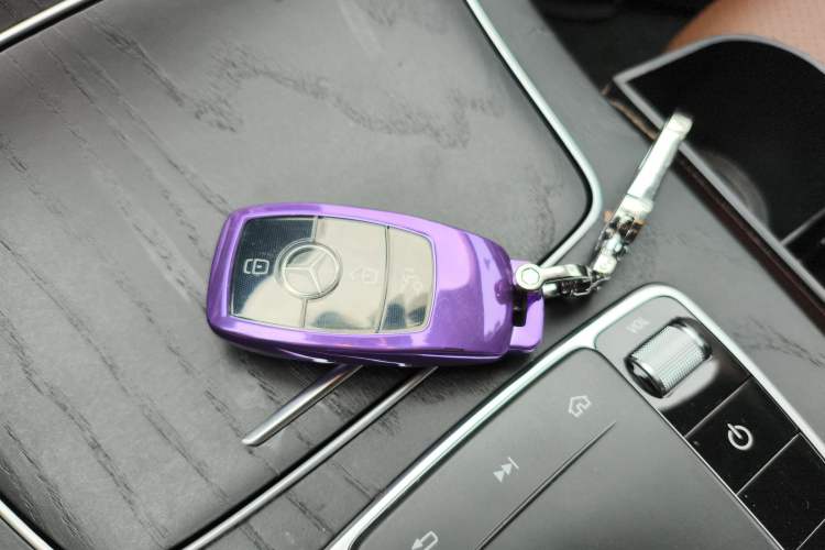 Used Mercedes-Benz E-Class 2019 E 300 L Sporty and Stylish Model
