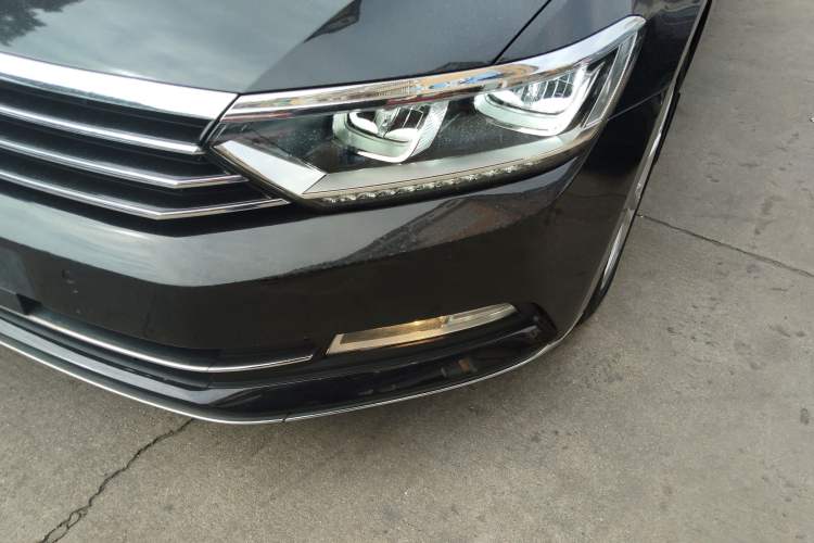 Used Volkswagen Magotan 2019 330TSI DSG Luxury Version China VI Standard
