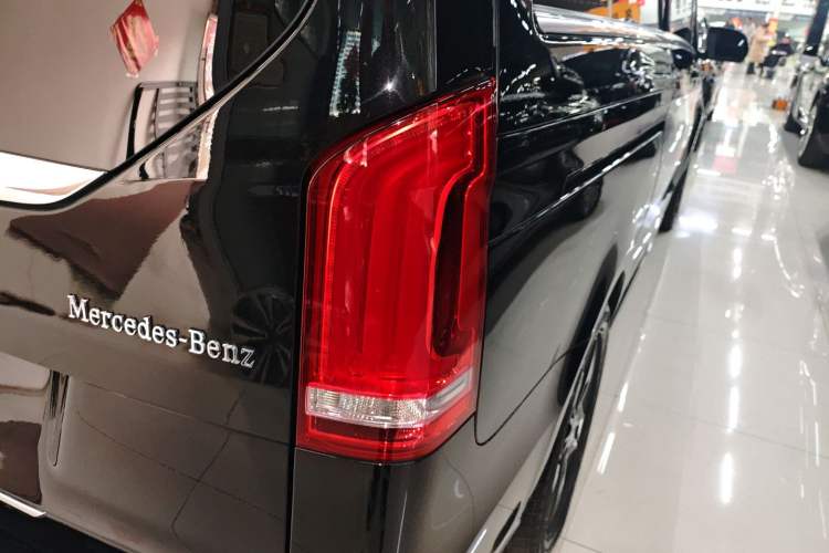 Used Mercedes-Benz V-Class 2021 V 260 Prestige Edition