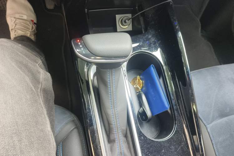 Used Buick Velite 6 2020 Plug-in Hybrid Connected Smart Edition
