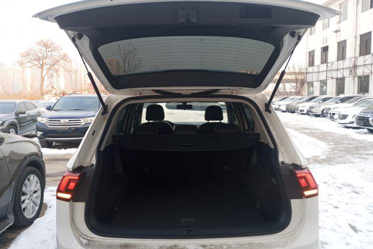 Used Volkswagen Tiguan L 2017 330TSI Automatic Two-Wheel Drive Comfort Edition
