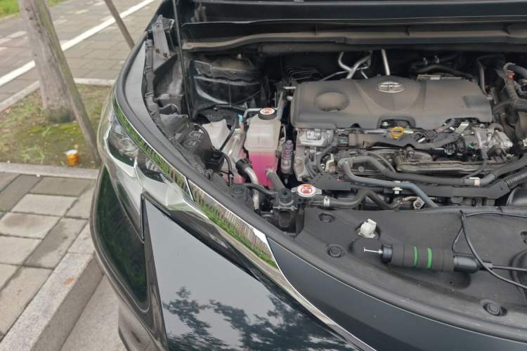 Used Toyota Sienna 2023 2.5L Hybrid Comfort Edition
