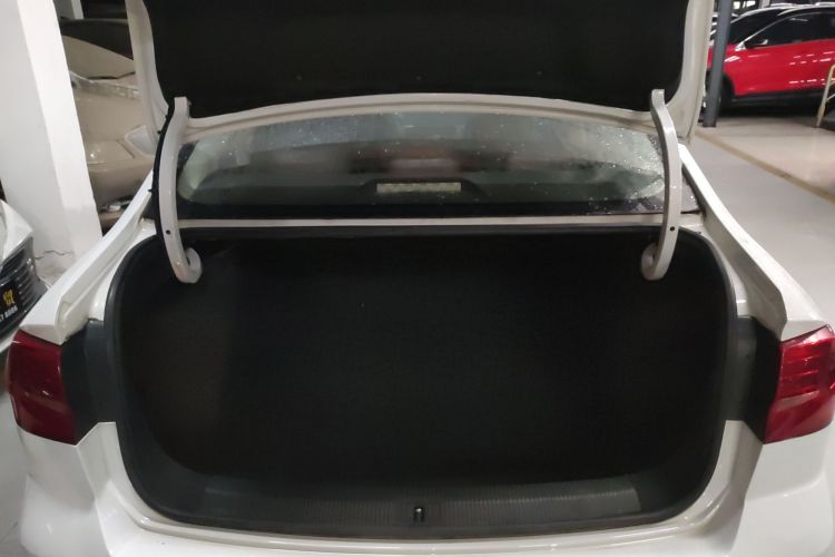 Used Volkswagen Bora 2017 1.6L Automatic Fashion Model