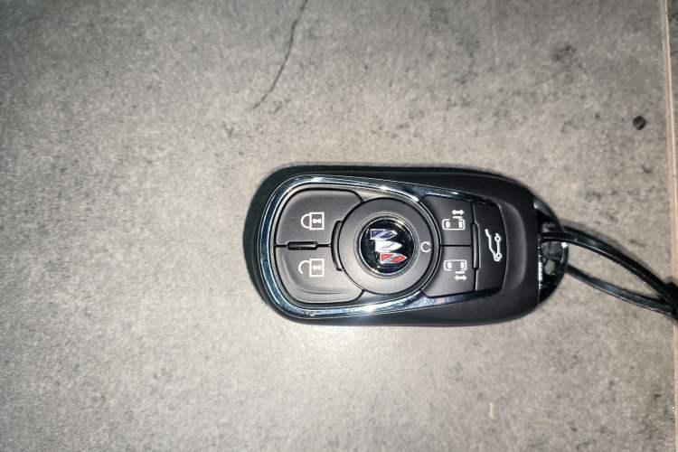 Used Buick GL8 2021 ES Landtrek 653T Luxury Model