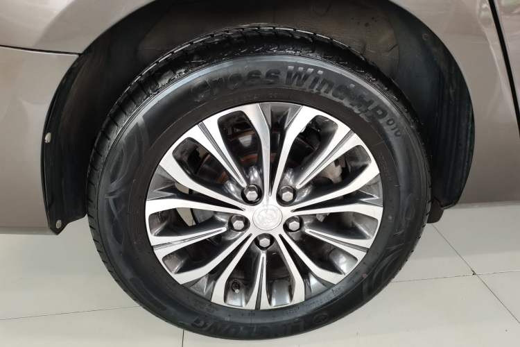 Used Buick GL8 2021 Land Cruiser Executive Class 652T Comfort Model