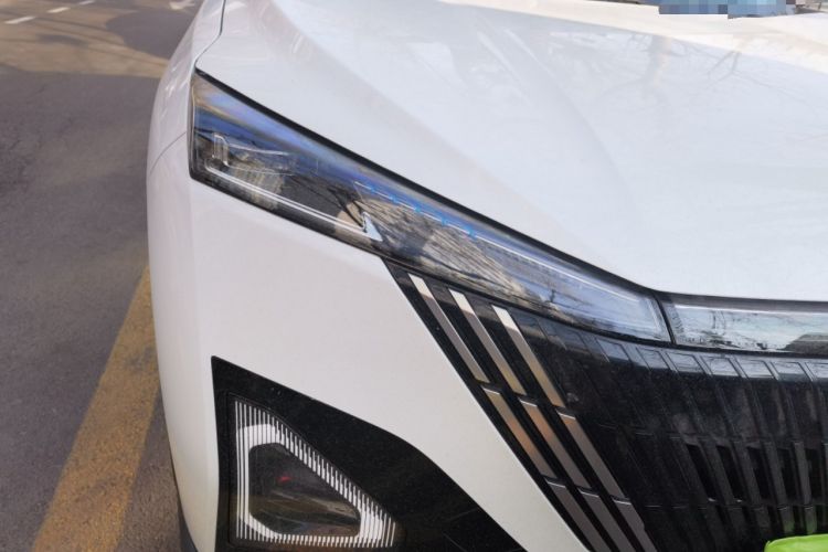 Used Dongfeng Aeolus Mage 2023 DH-i 1.5T Prestige Edition