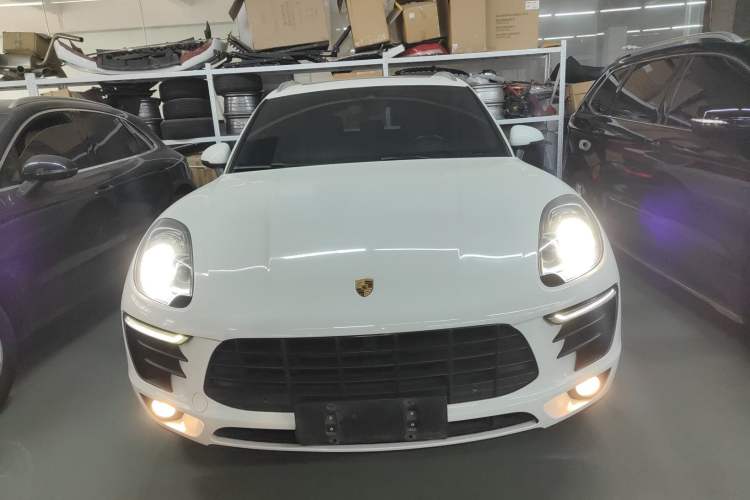Used Porsche Macan 2017 Macan 2.0T
